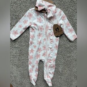 Onesie w/matching headband